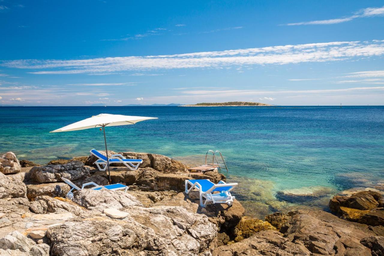 Villa Carisma Island Vis Exteriör bild
