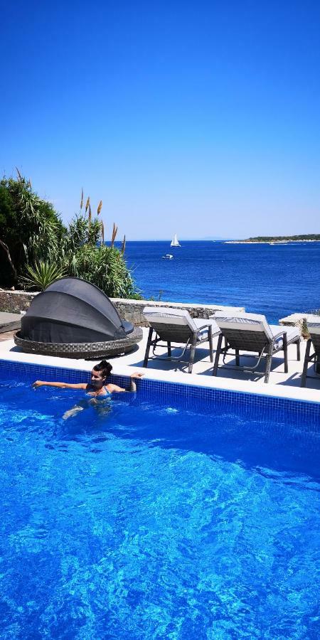 Villa Carisma Island Vis Exteriör bild