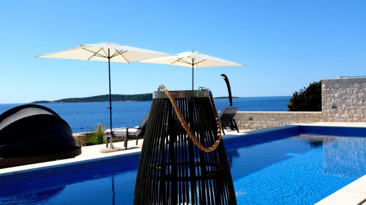 Villa Carisma Island Vis Exteriör bild